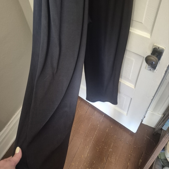 Source Unknown Black Sleeveless Jumpsuit - Picture 5 of 6